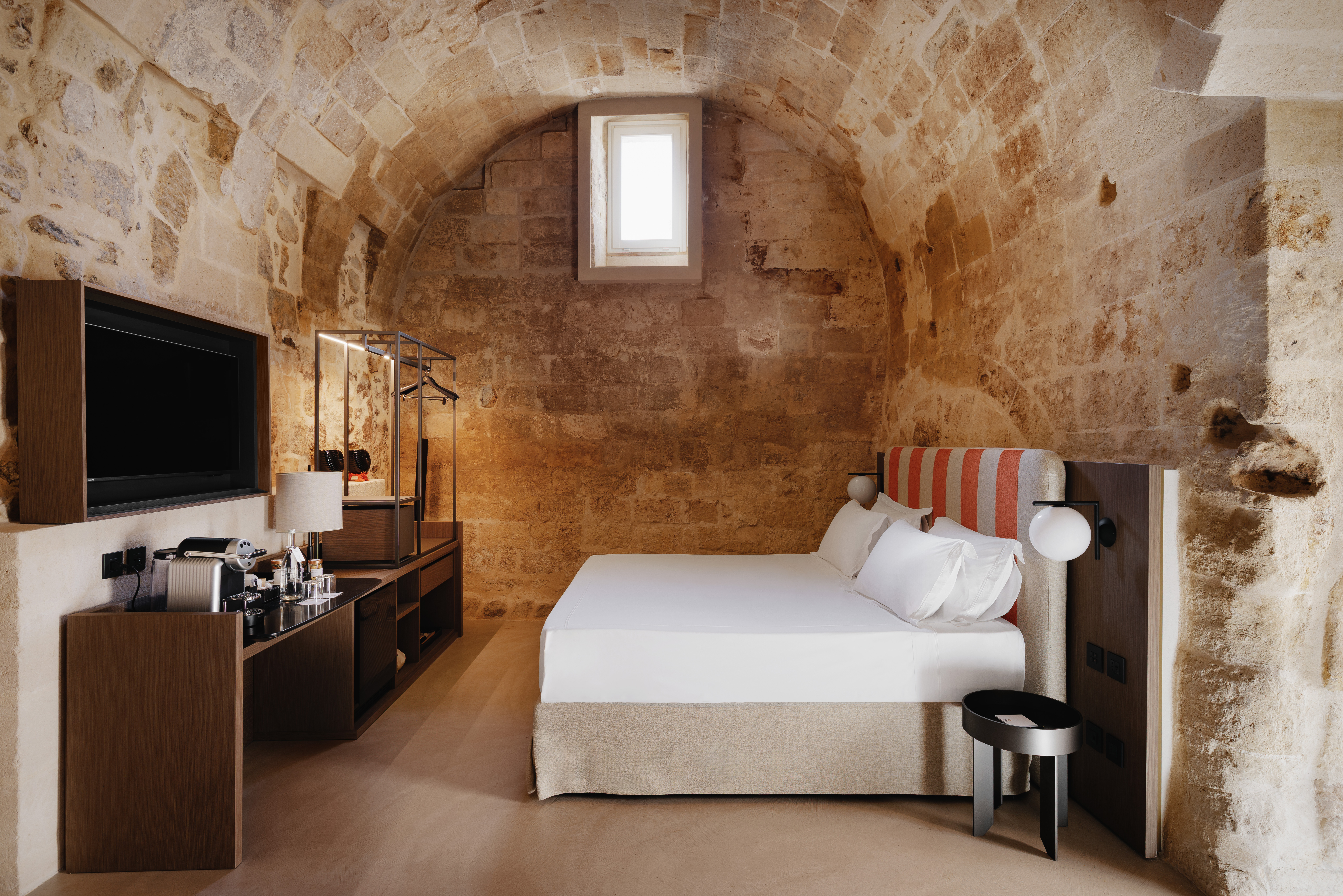 Vetera Matera hypogeal room with curved stone ceilings and high window
