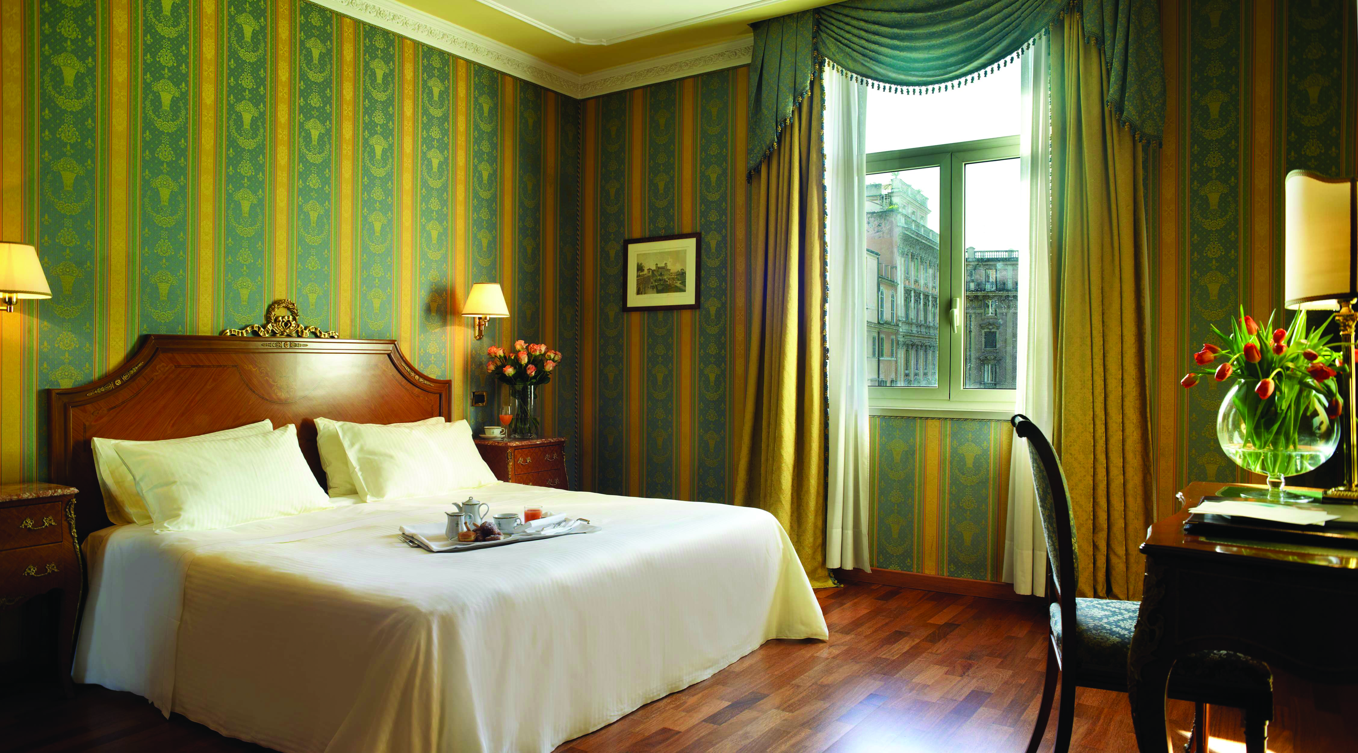 Bernini Bristol Rome deluxe room bed bedroom furniture window