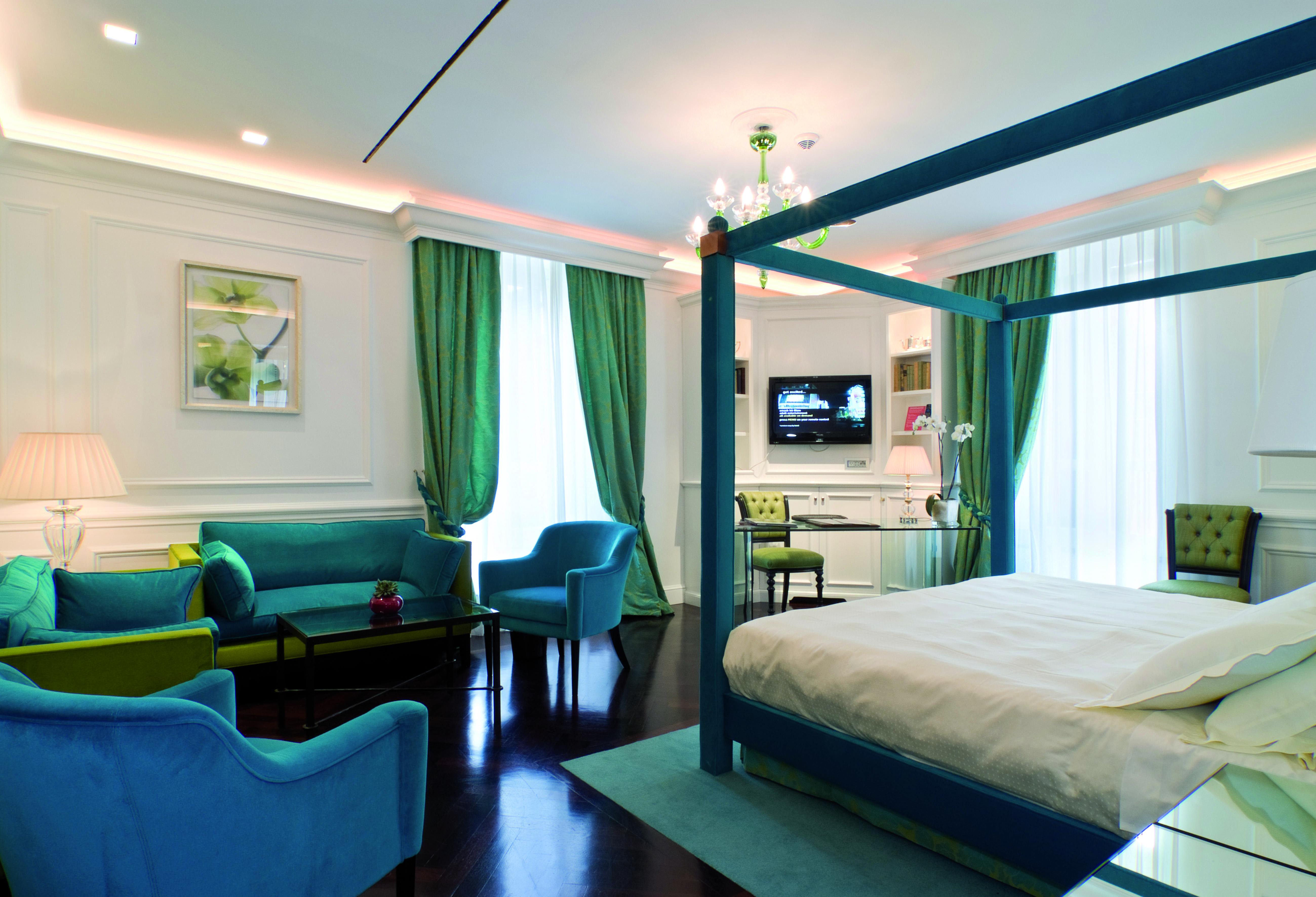 Hotel d'Inghilterra Rome junior suite executive four poster bed armchairs modern décor