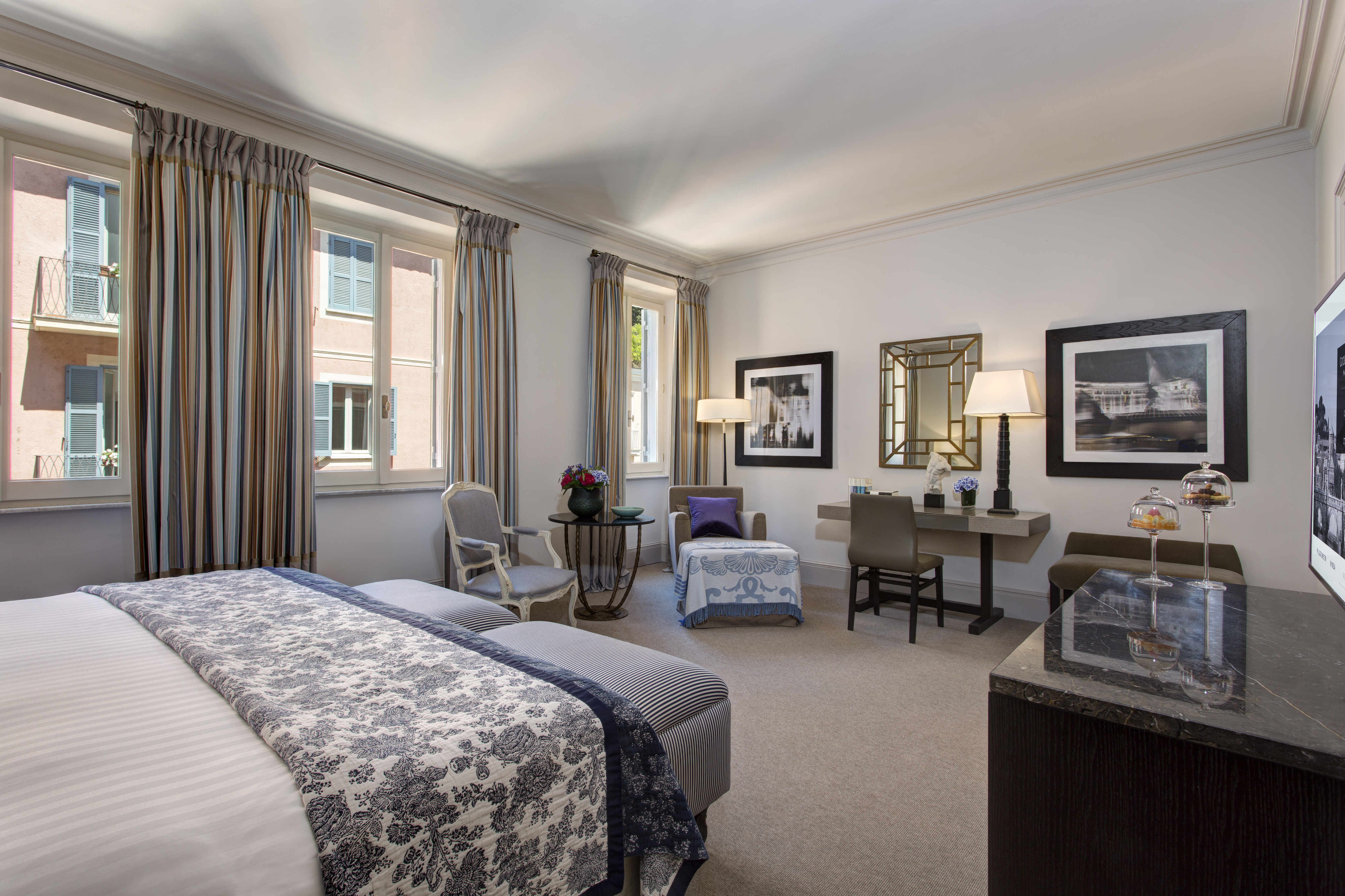 Hotel de Russie Rome grey colours deluxe room