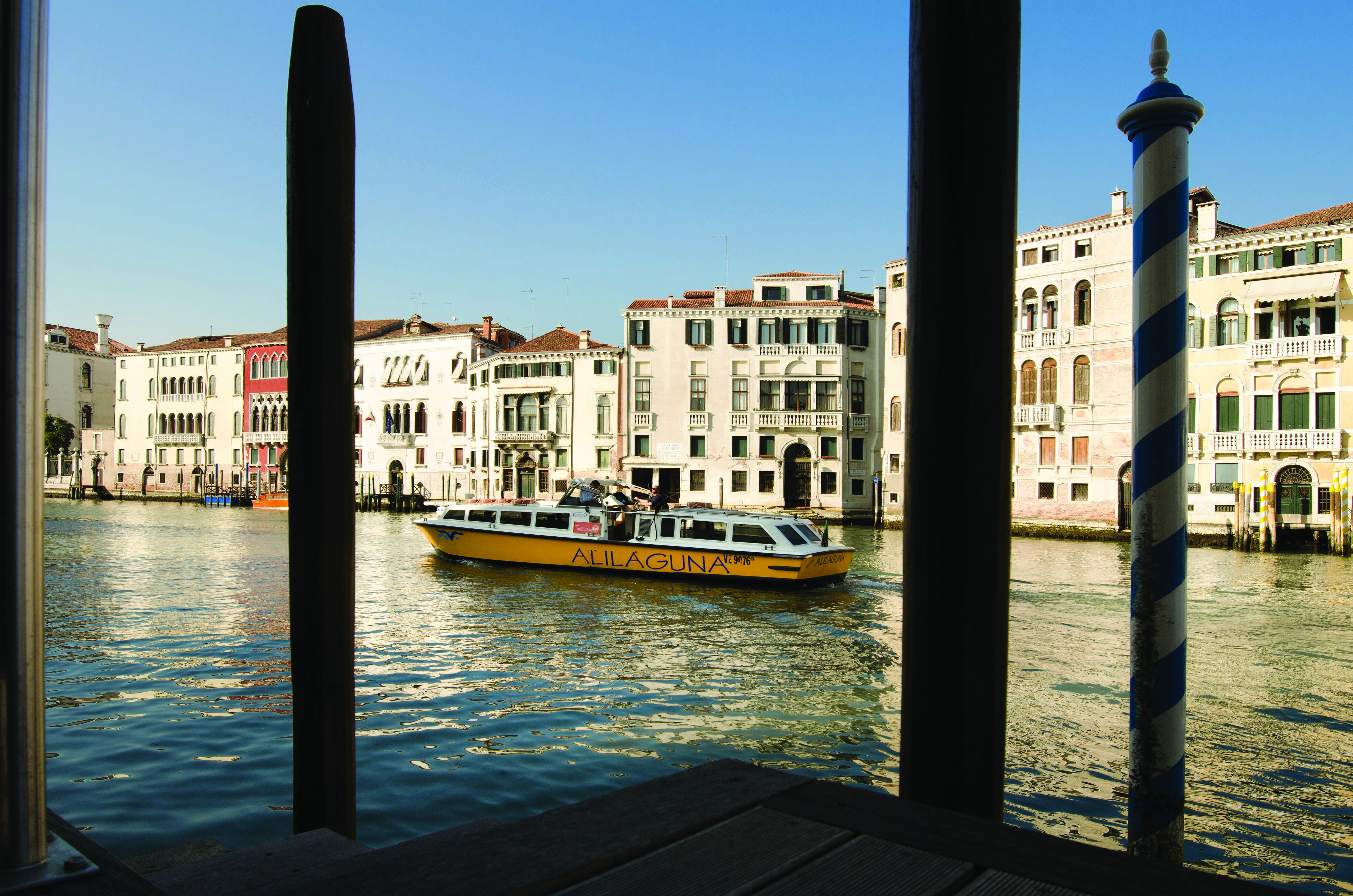 Palazzo Giovanelli Venice exterior of hotel from across the canal