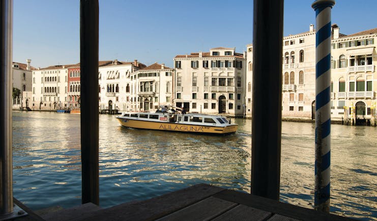 Palazzo Giovanelli Venice exterior of hotel from across the canal