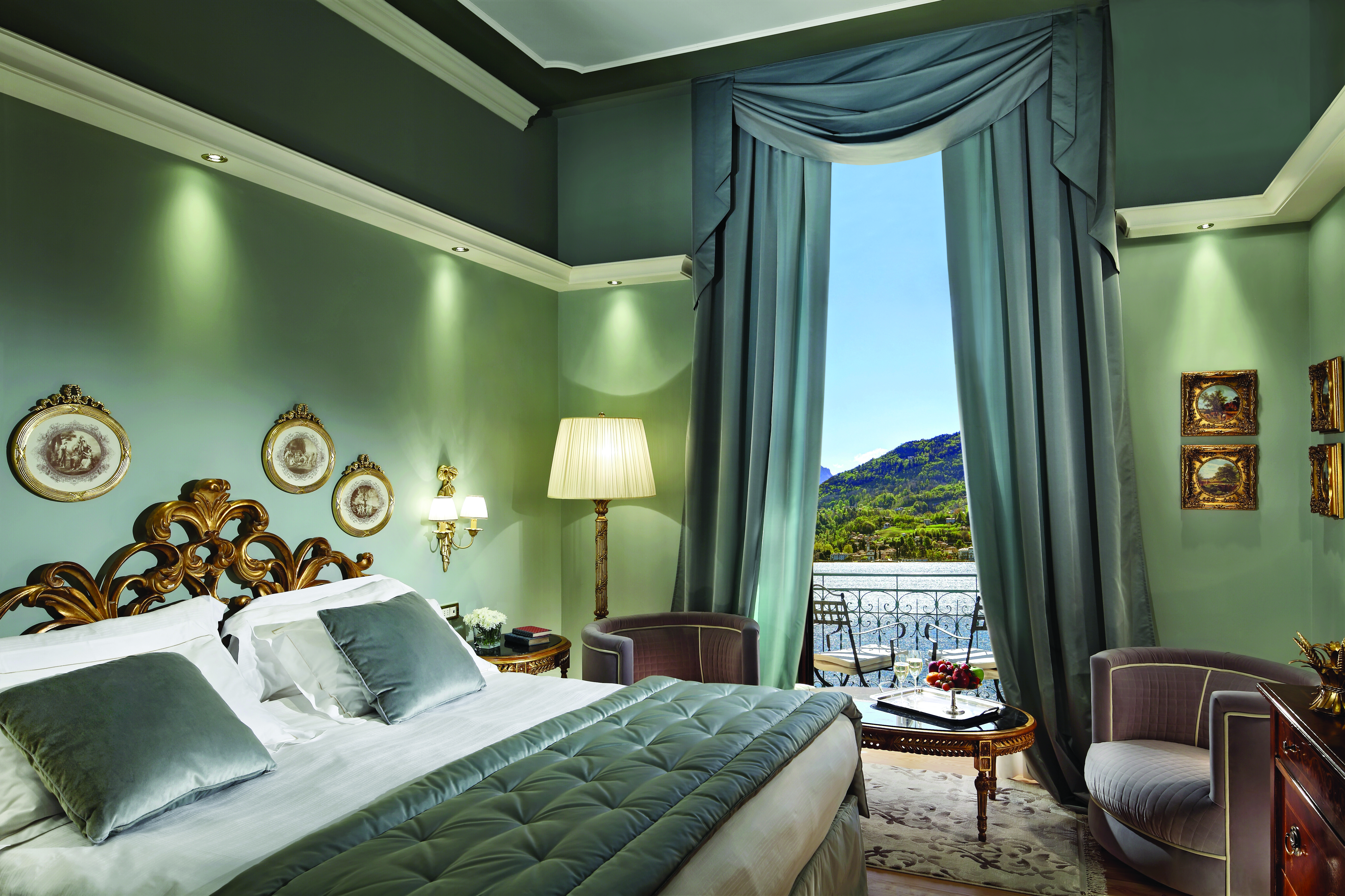 Grand Hotel Tremezzo Lake Como prestige room side views of lake elegant décor 