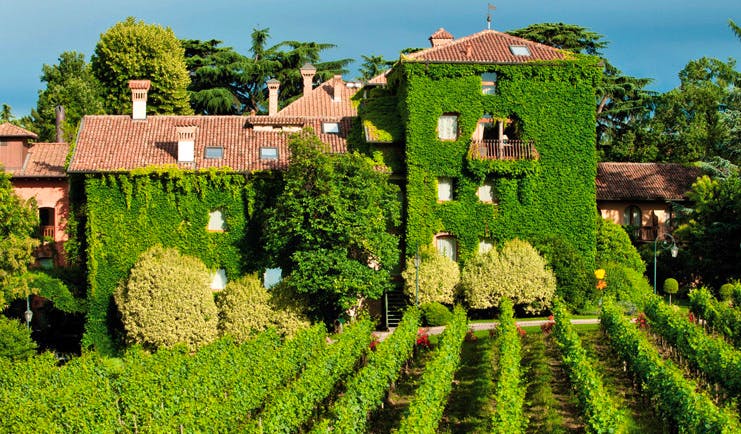 Hotel L'Albereta Lake Iseo facade exterior hotel building covered in vines