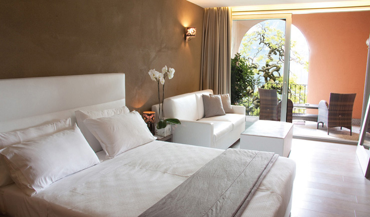 Hotel San Rocco Lake Orta superior room double bed private terrace modern décor