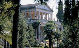 Villa Cortine Lake Garda exterior neo classical architecture gardens trees
