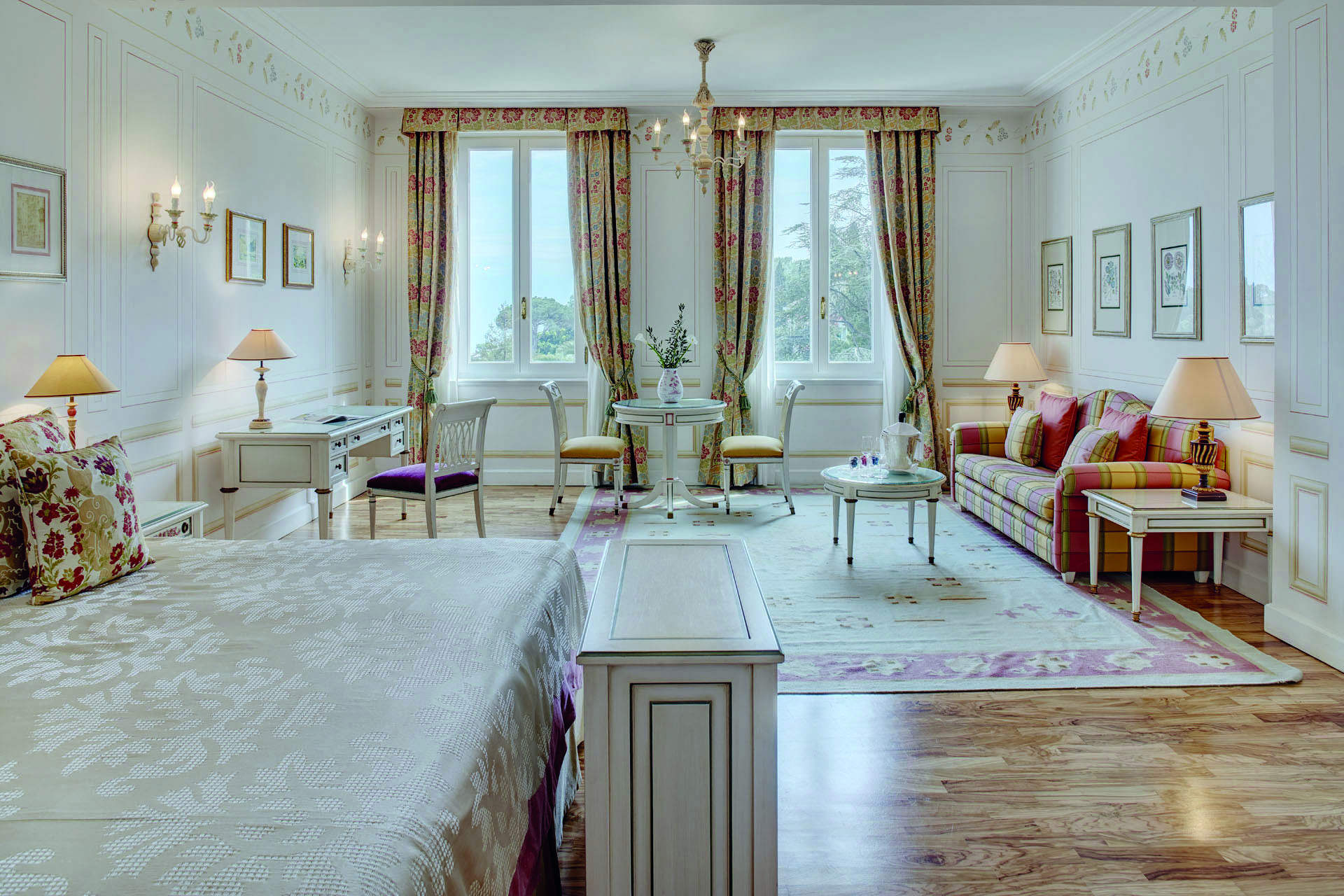 Splendido Portofino executive junior suite bed living area elegant décor