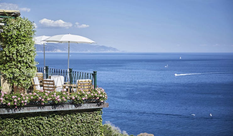 Splendido Portofino terrace outdoor dining area overlooking the sea