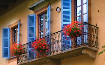 Villa Beccaris Piemonte windows shuttered windows traditional architecture