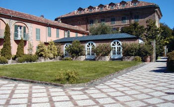 Relais Sant'Uffizio Piemonte exterior hotel building traditional architecture