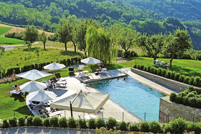 Relais Villa D' Amelia Piemonte pool sun loungers view of countryside
