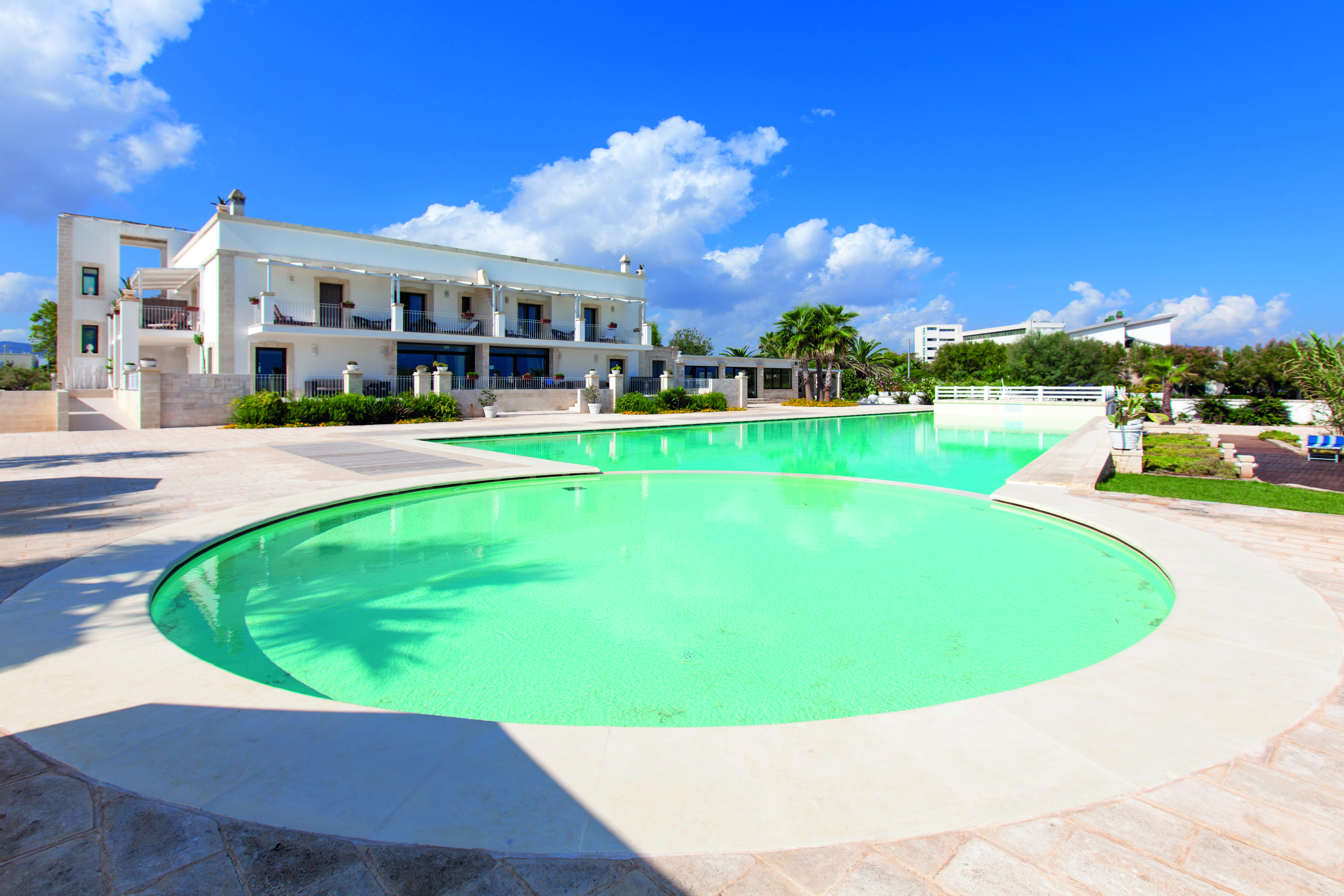 Canne Bianche Puglia large pool 
