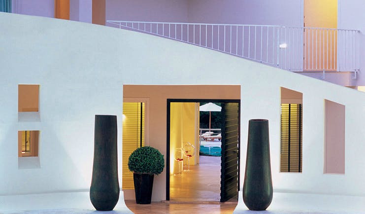 Hotel La Coluccia Sardinia entrance to hotel modern architecture modern décor