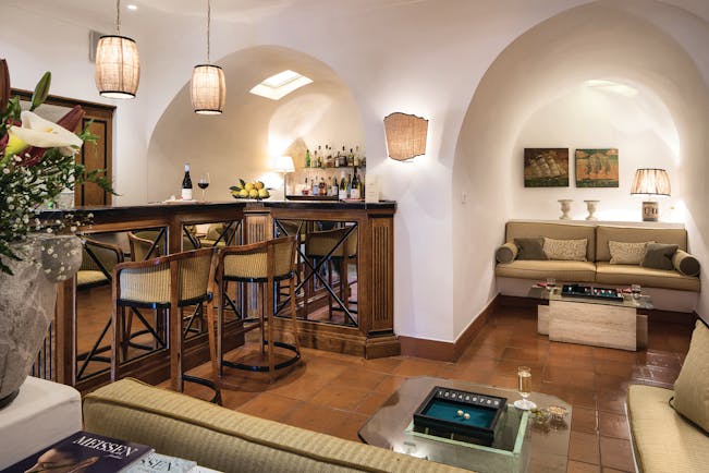 Hotel Villa Belvedere Sicily bar contemporary décor bar stools sofa