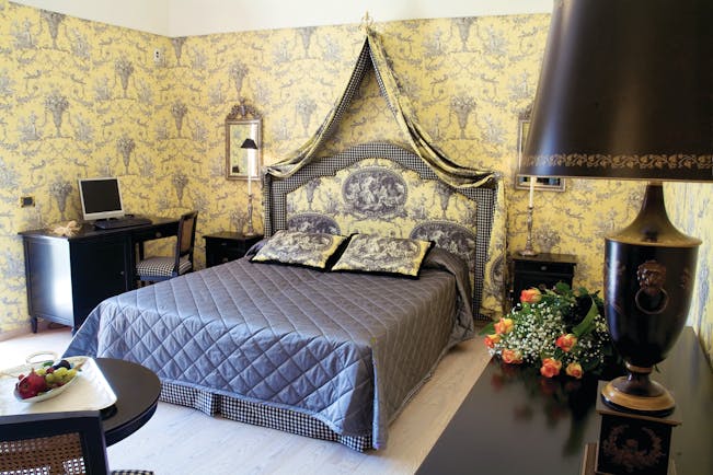 Palazzo Failla Sicily executive deluxe room ornate décor bed bedroom furniture