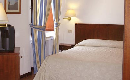 Villa Meligunis Sicily sea view room television modern décor