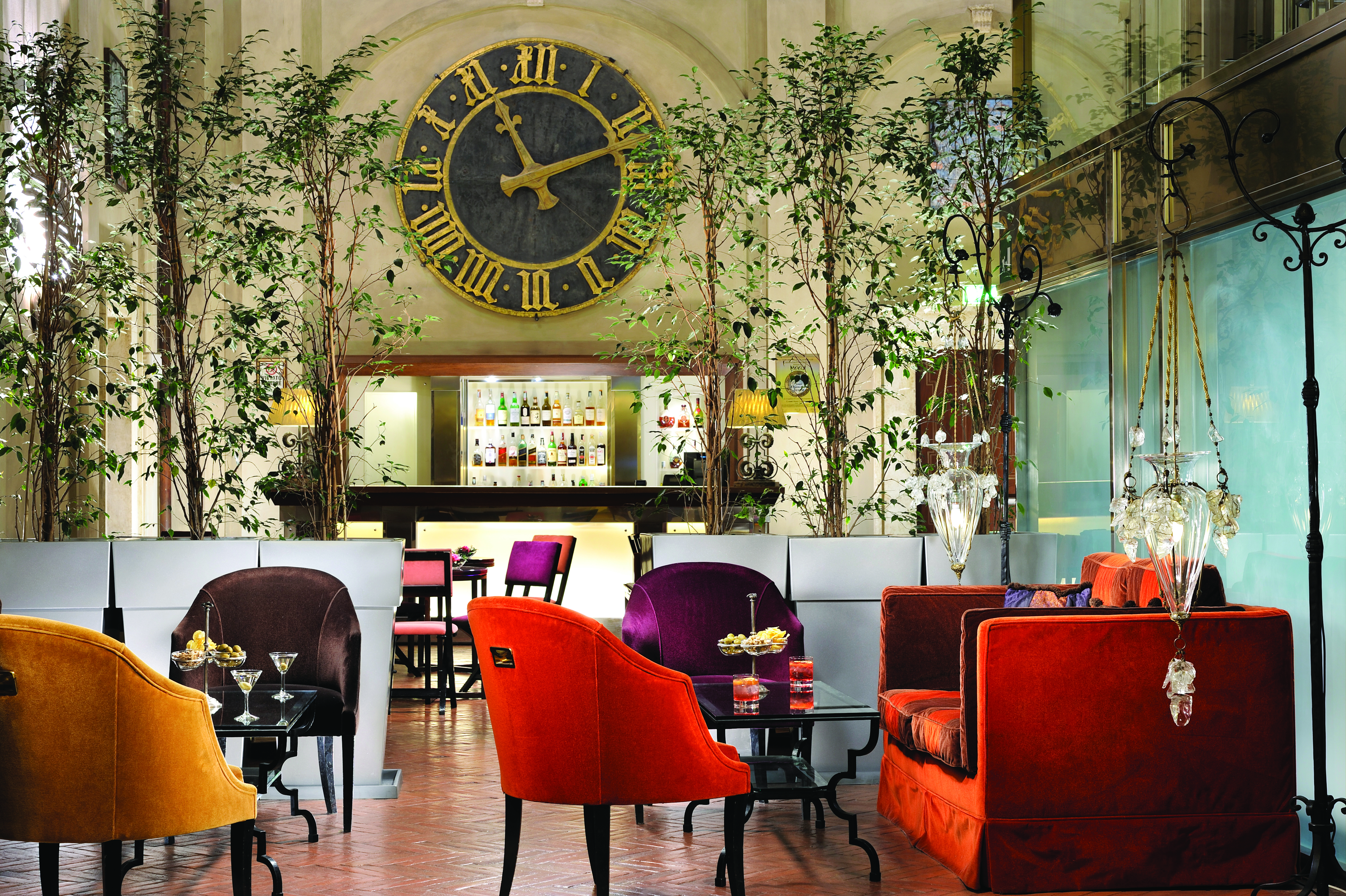 Grand Hotel Continental Tuscany bar indoor dining contemporary décor