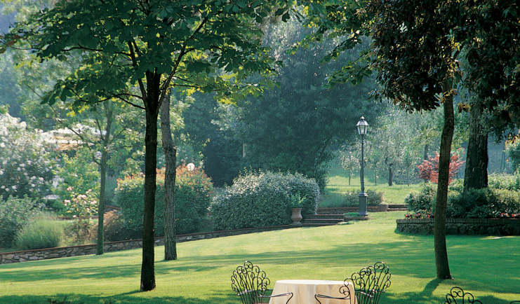 Grotta Giusti Tuscany grounds hotel gardens trees pathway shrubs