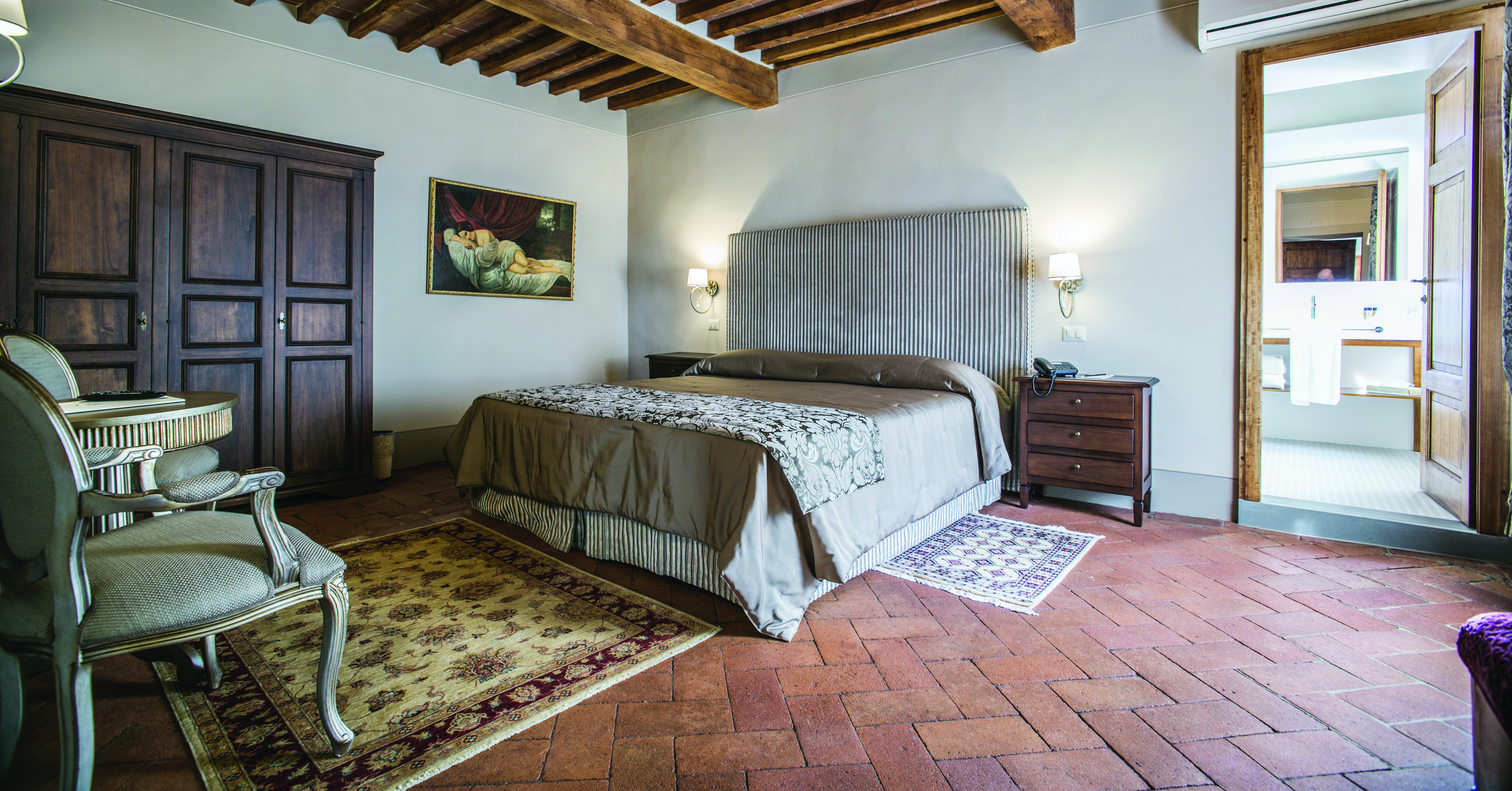 Palazzo Leopoldo Tuscany superior bedroom traditional décor