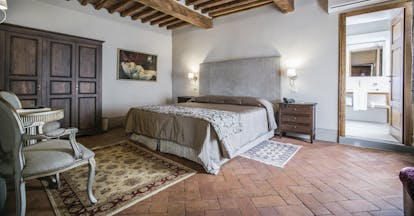 Palazzo Leopoldo Tuscany superior bedroom traditional décor