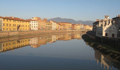 Relais dell'Orologio Pisa river historic riverbank