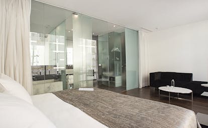 Palacio de los Patos Granada dreamers room bed sofa glass doors modern décor