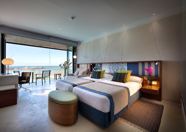 Parador de Cadiz Hotel Atlantico standard room, twin beds, modern decor, balcony 