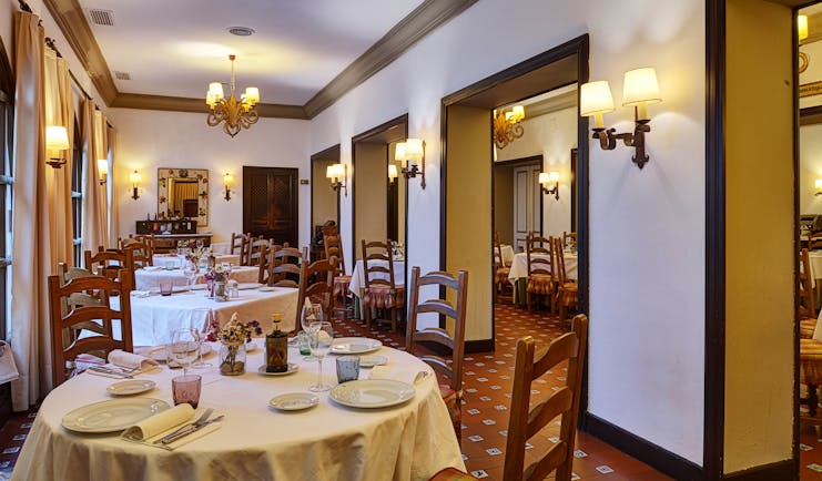 Parador de Ubeda breakfast tables