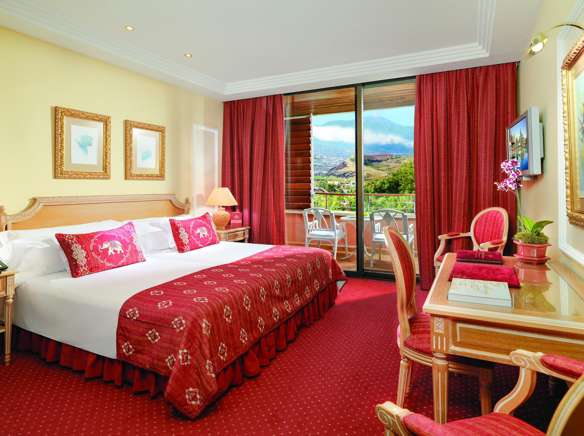 Hotel Botanico Tenerife deluxe double guest room bed desk balcony traditional décor