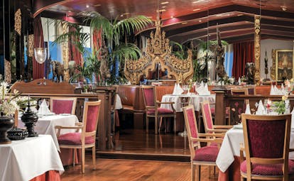 Hotel Botanico Tenerife the Oriental indoor dining Asian restaurant Asian décor