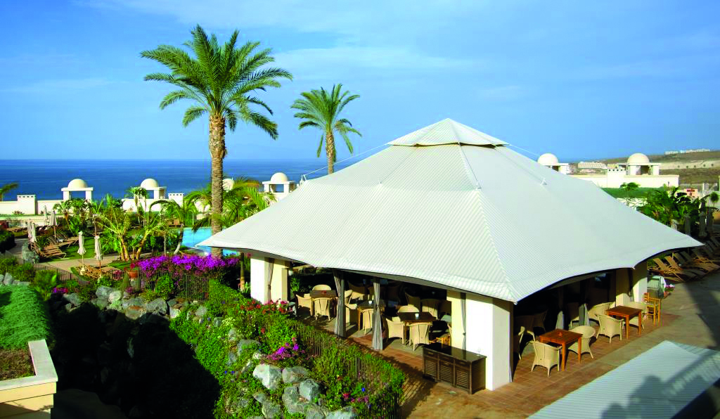 La Plantacion del Sur Tenerife pool bar and restaurant covered outdoor dining area poolside