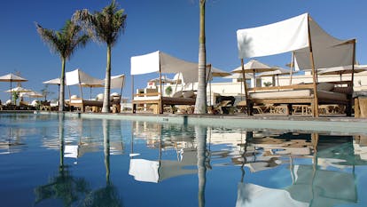 La Plantacion del Sur Tenerife pool canopied sun beds palm trees