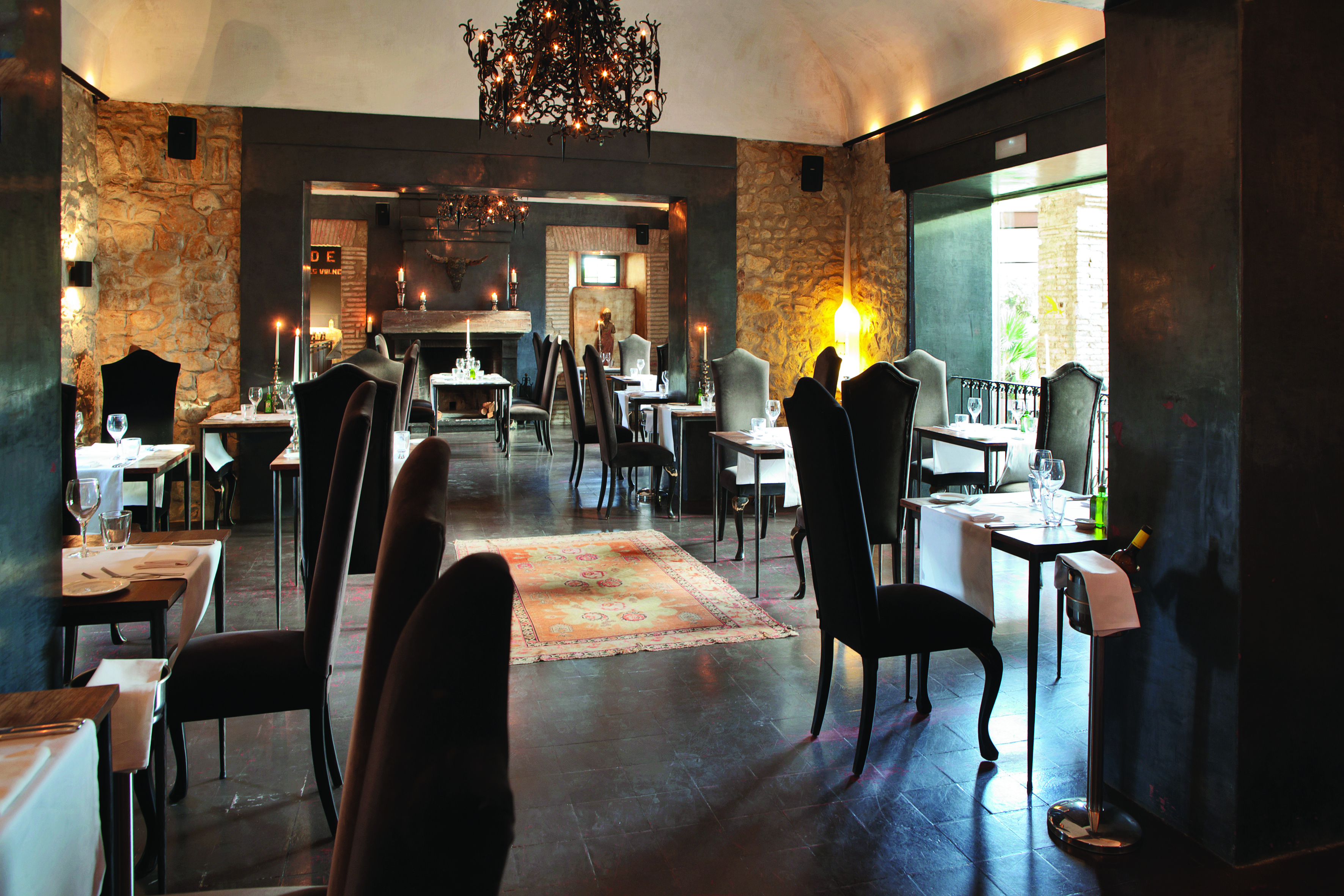 Castell D'Emporda Eastern Spain restaurant indoor dining ornate décor