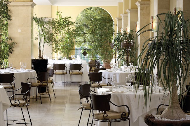 Denia Marriot La Sella Eastern Spain restaurant plants tables chairs elegant décor