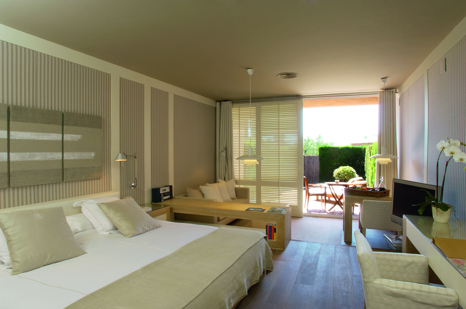 Mas de Torrent Catalonia garden suite doors garden terrace modern chic décor