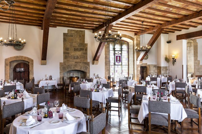 parador de tortosa dining room with wooden ceiling