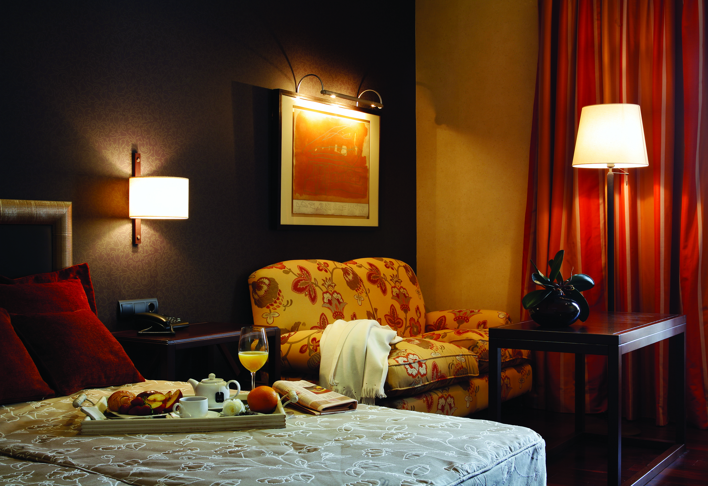 Palacio de Luces Green Spain suite bed sofa table modern décor