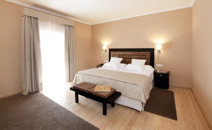 Hospes Palacio de Arenales Heart of Spain dreamers guest room bed modern décor