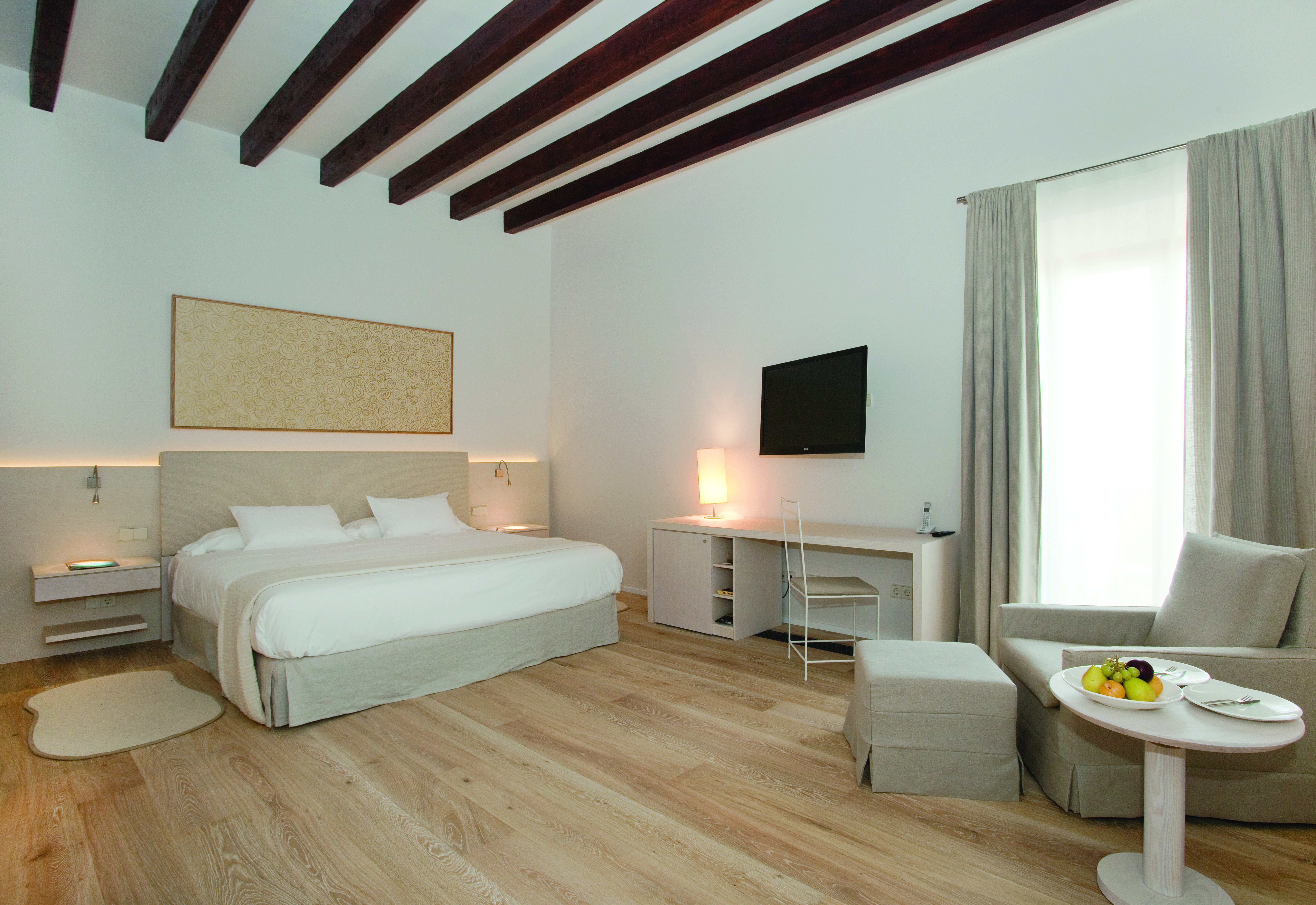 Font Santa Mallorca junior suite bedroom light modern décor