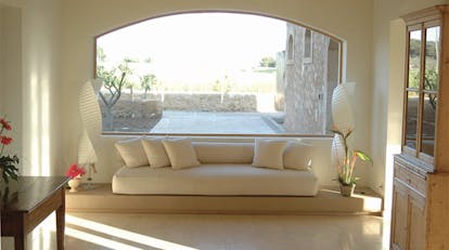 Can Simoneta Mallorca lobby sofa large window modern décor