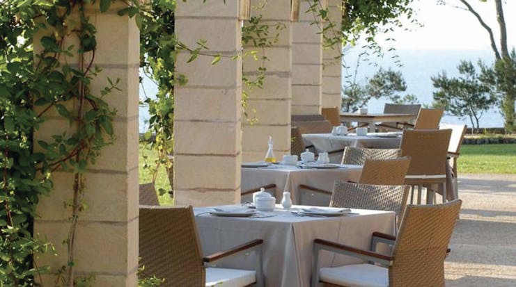 Can Simoneta Mallorca outdoor dining terrace views of gardens and sea