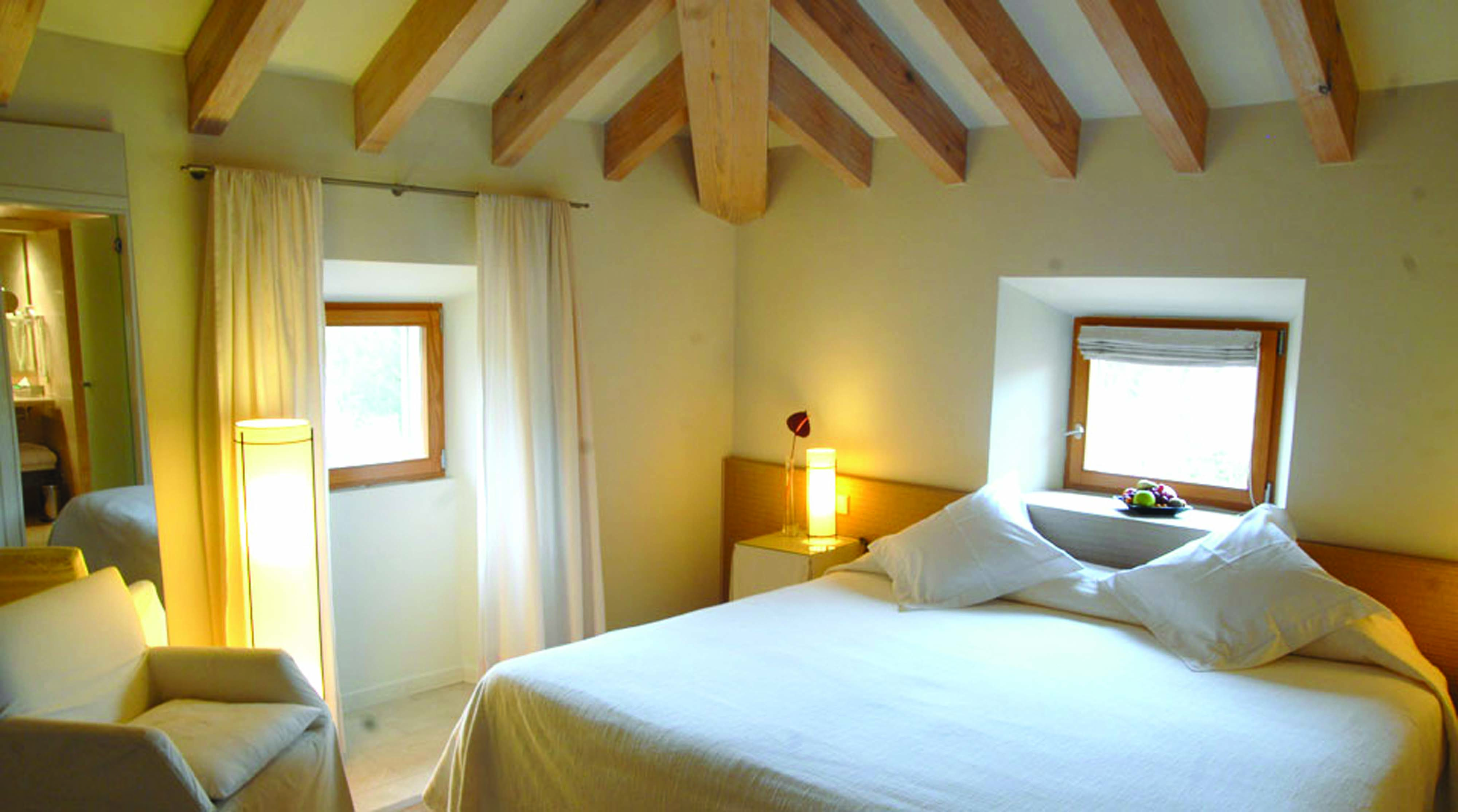 Can Simoneta Mallorca bedroom double modern décor