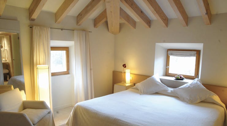 Can Simoneta Mallorca bedroom double modern décor