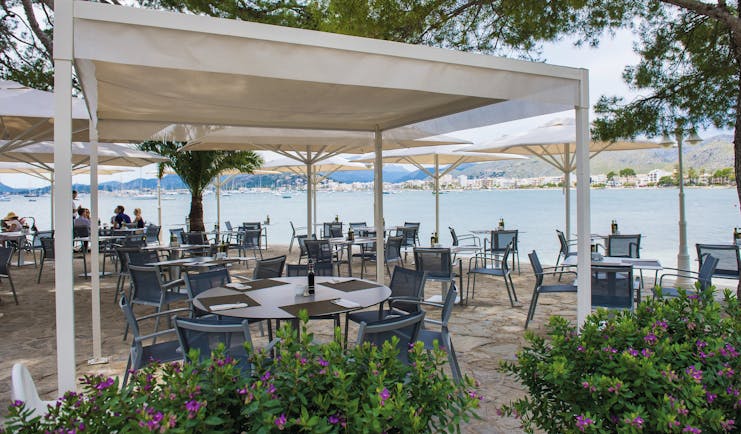 Hotel Illa d'Or Mallorca terrace outdoor dining area overlooking the sea