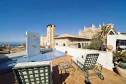 Hotel Palacio Ca Sa Galesa Mallorca terrace rooftop seating area pool city cathedral and sea views