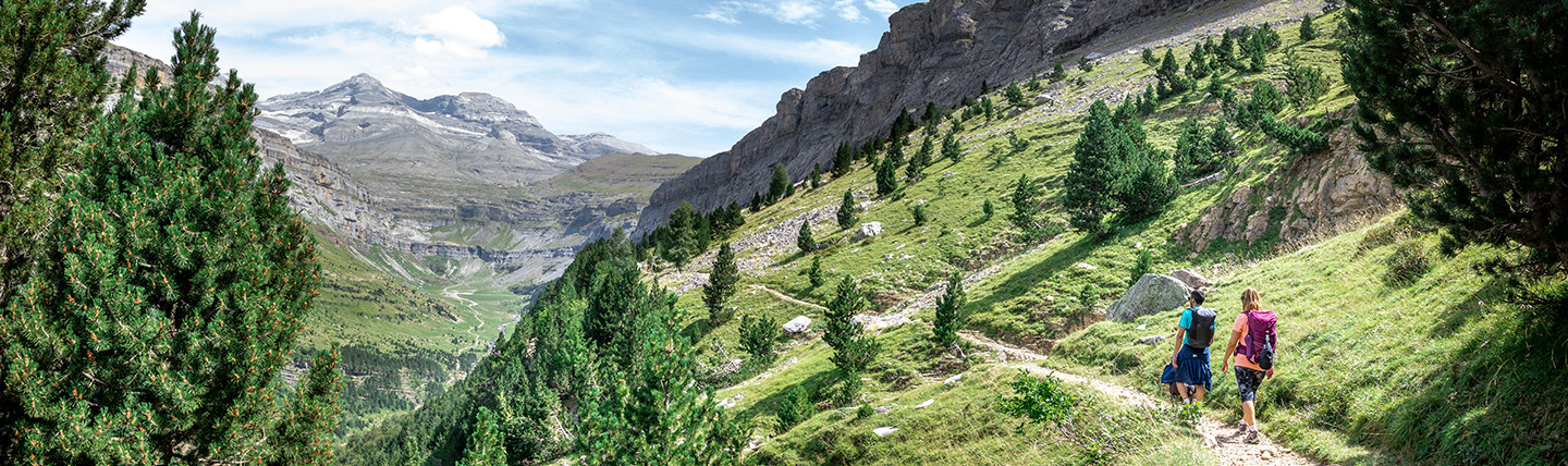 Green hills and walking paths Ordesa Aragon