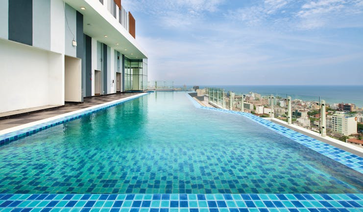 Cinnamon Red Sri Lanka pool views over the sea
