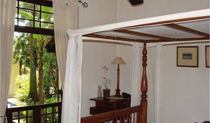 Havelock Place Bungalow Sri Lanka bedroom with four poster bed 