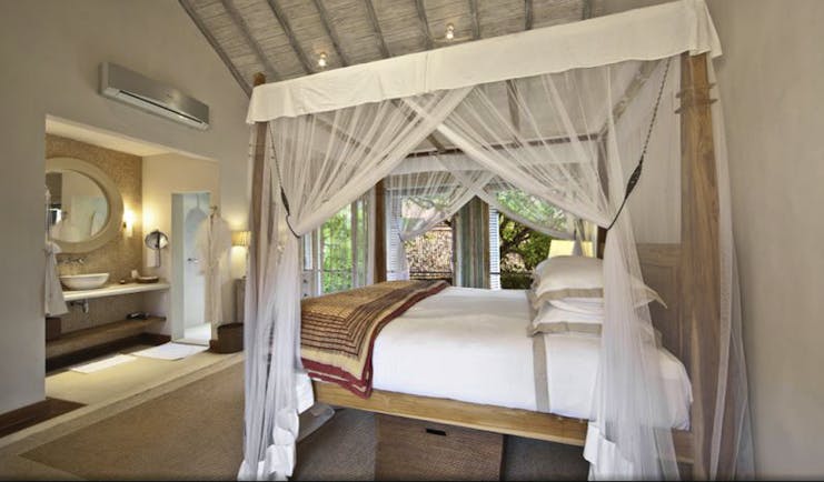 20 Middle Street Sri Lanka annexe bedroom canopied four poster bed en suite bathroom elegant décor