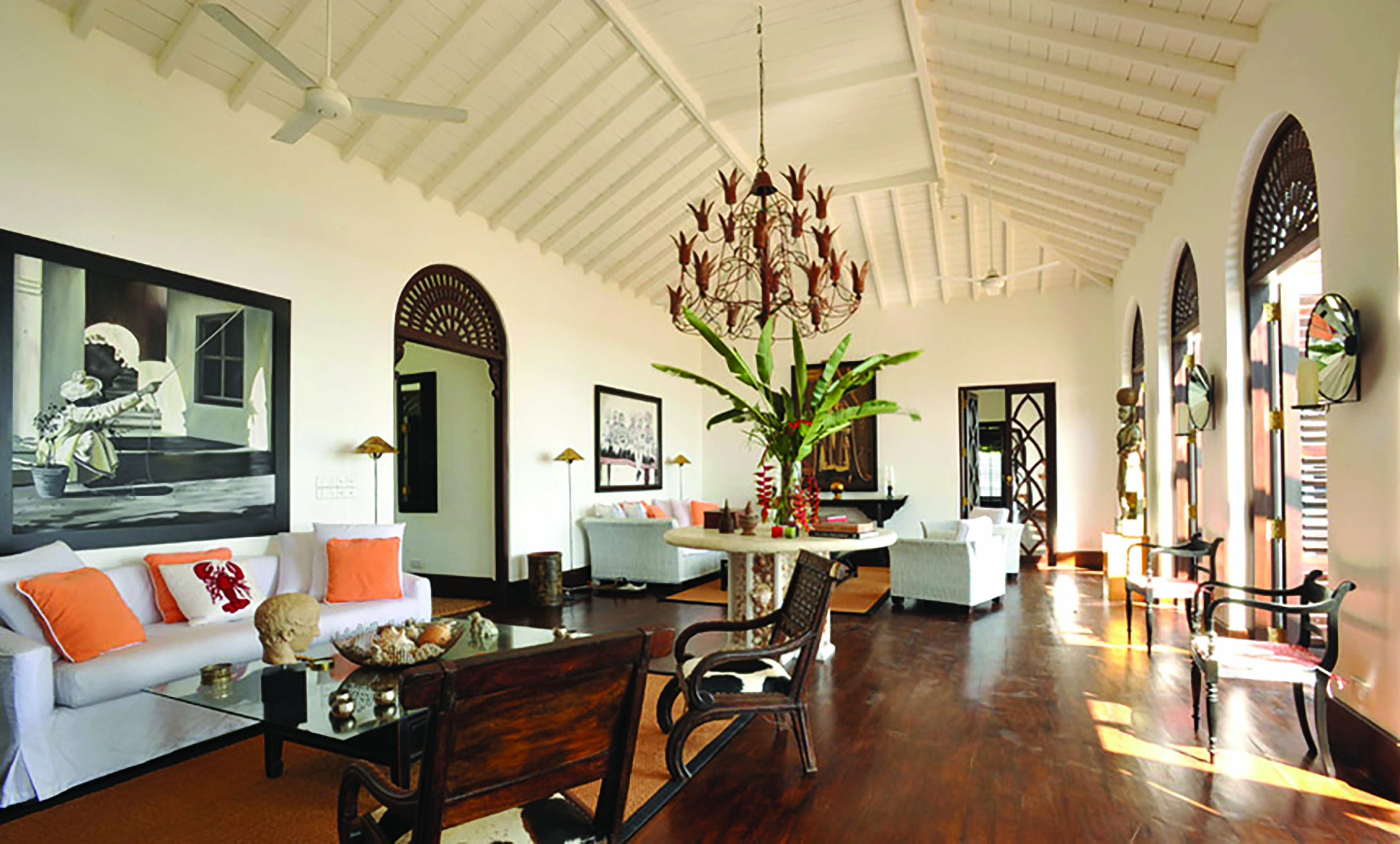 23 Palm Sri Lanka lounge area communal seating area sofas chairs colonial décor